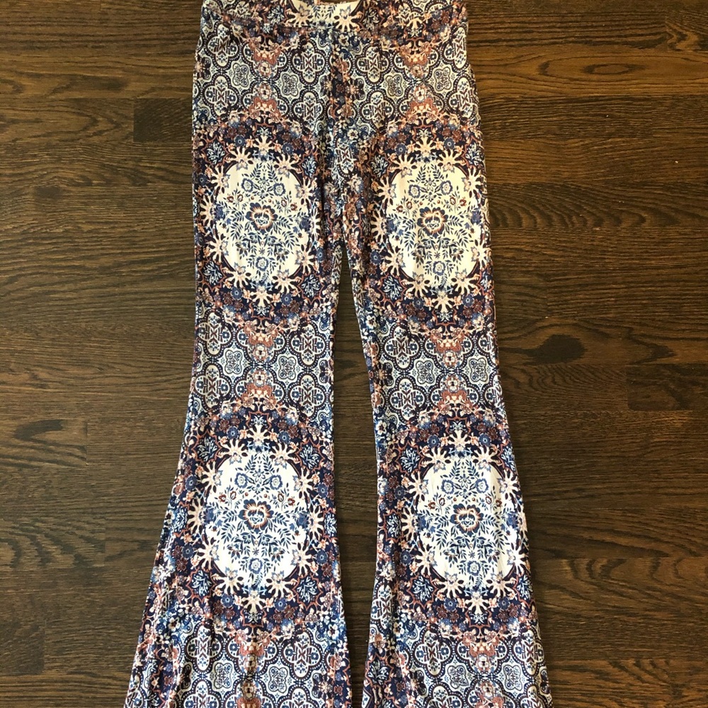 American Eagle flare leg pants